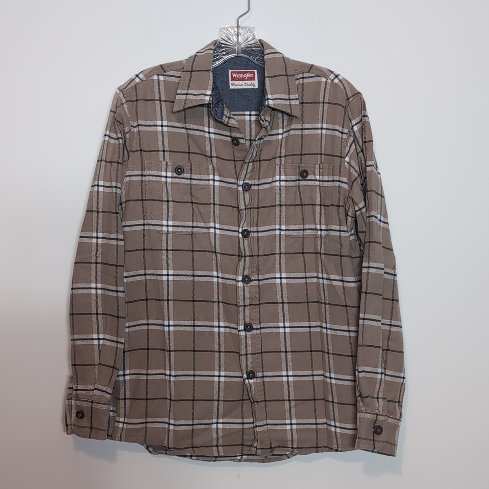 Wrangler Plaid Flannel Button Down